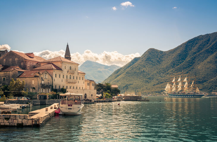 Find out what to see and do, where to stay and how to visit Perast in Montenegro, one of the most picturesque towns in Europe..